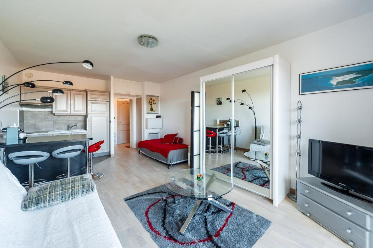 Grand Studio Avec Piscine Presqu'Ile De Giens Йер Экстерьер фото