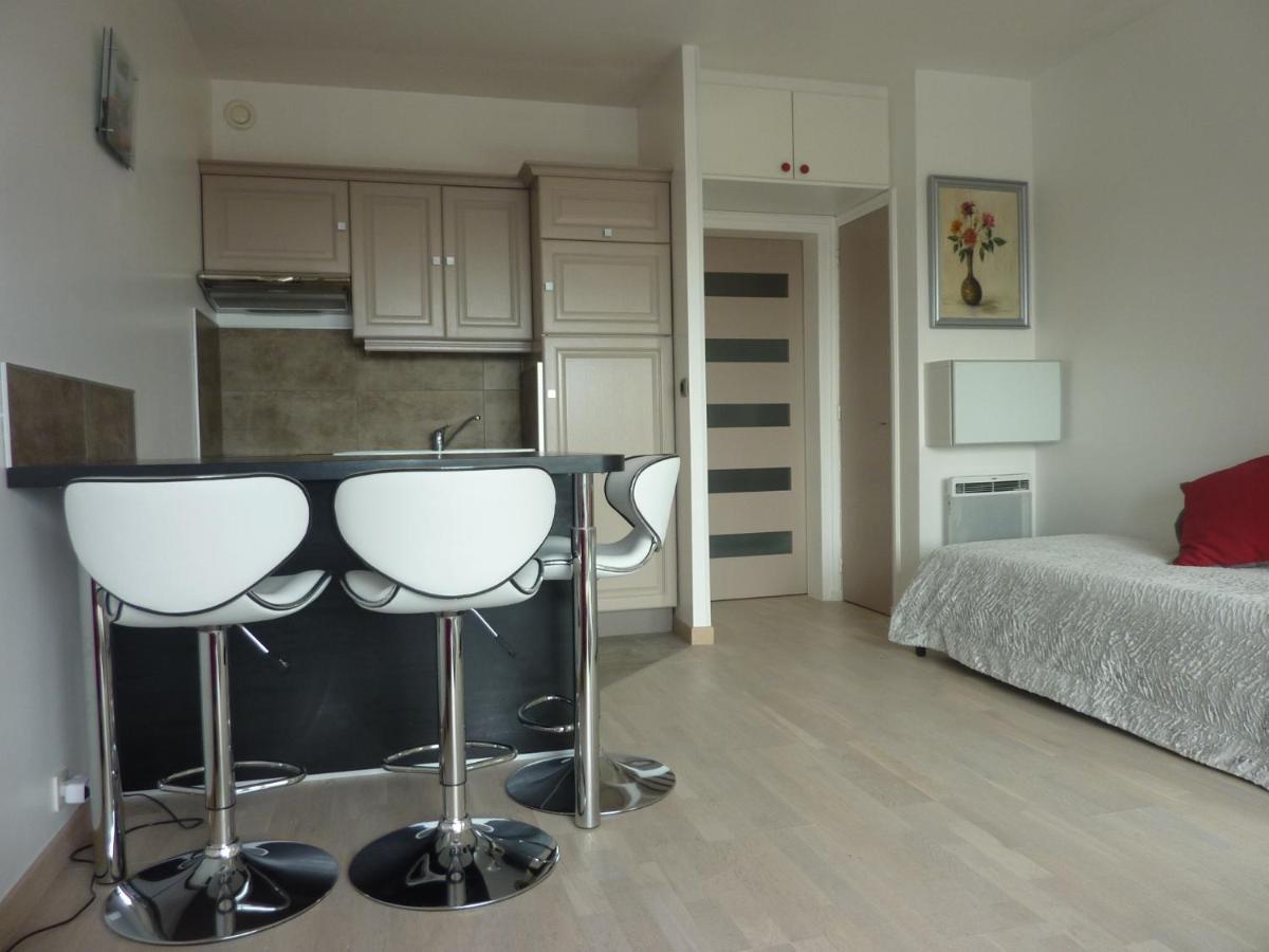 Grand Studio Avec Piscine Presqu'Ile De Giens Йер Экстерьер фото