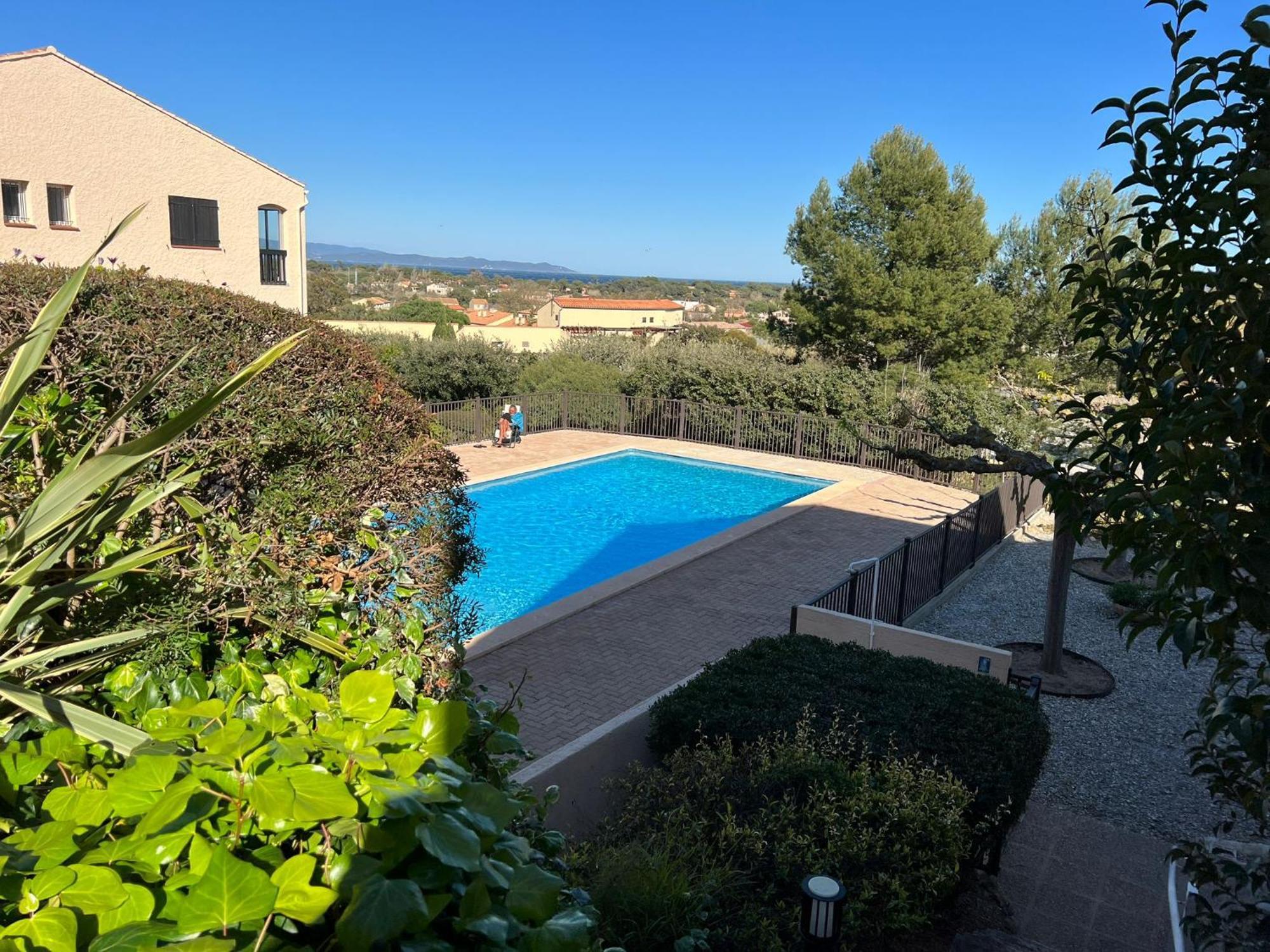 Grand Studio Avec Piscine Presqu'Ile De Giens Йер Экстерьер фото